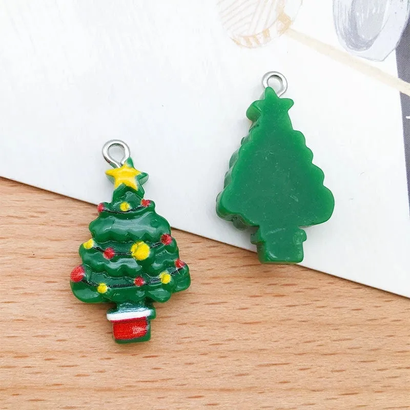 1 Piece 15 * 22mm 15 * 26mm 17 * 22mm Resin Christmas Tree Santa Claus Christmas Socks Pendant