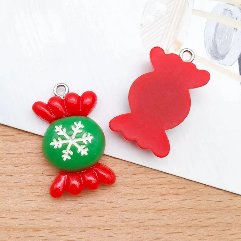 1 Piece 15 * 22mm 15 * 26mm 17 * 22mm Resin Christmas Tree Santa Claus Christmas Socks Pendant