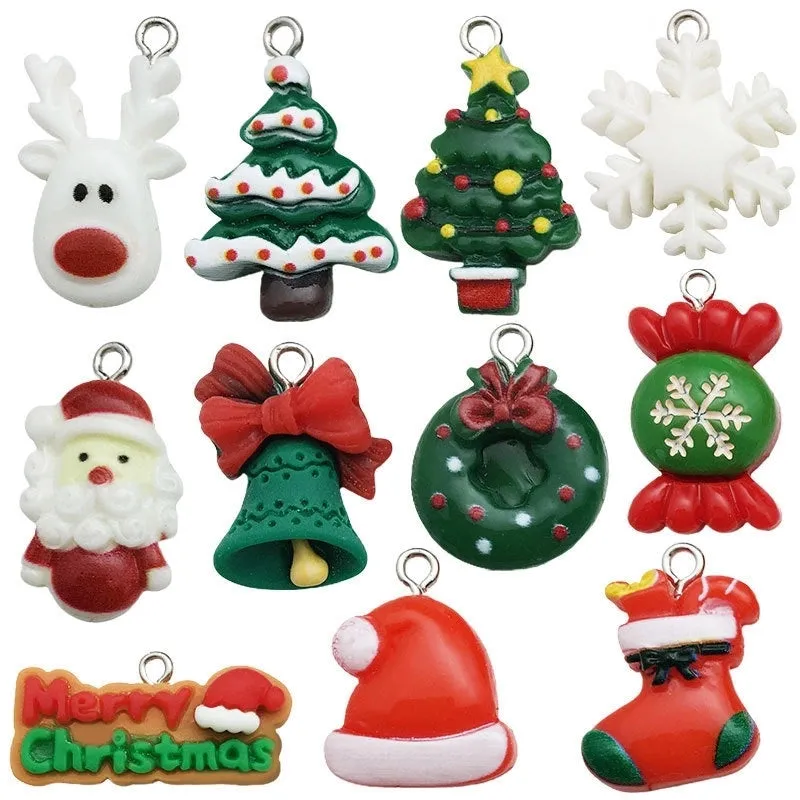 1 Piece 15 * 22mm 15 * 26mm 17 * 22mm Resin Christmas Tree Santa Claus Christmas Socks Pendant