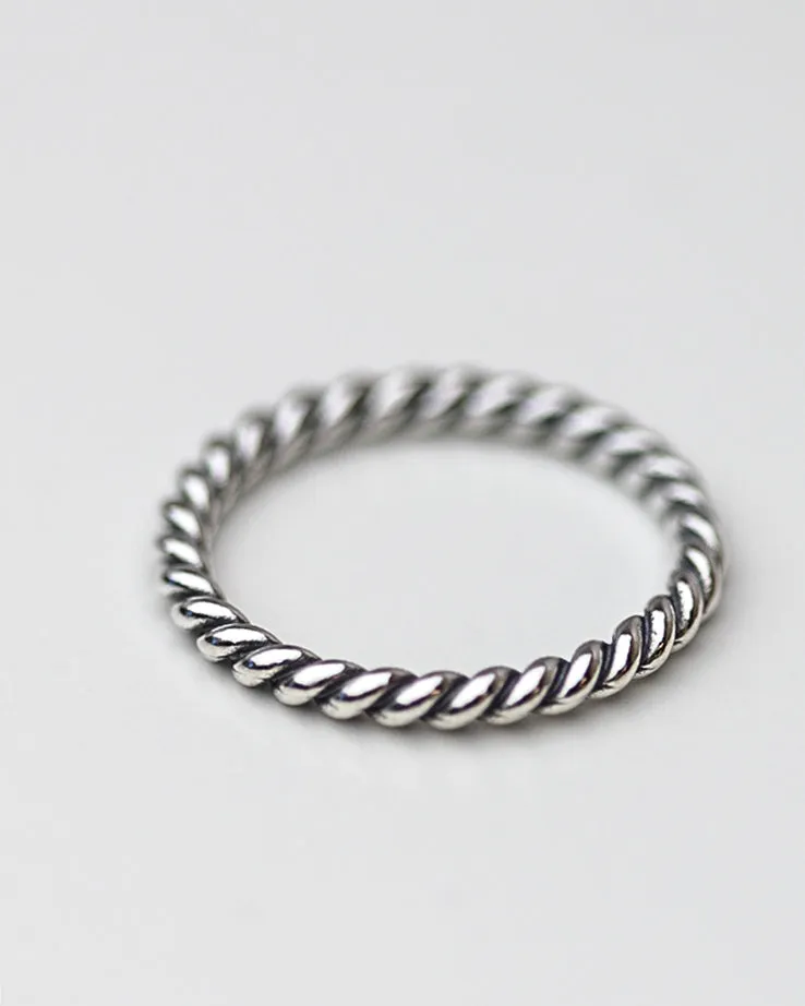 3.5 Twisted Ring