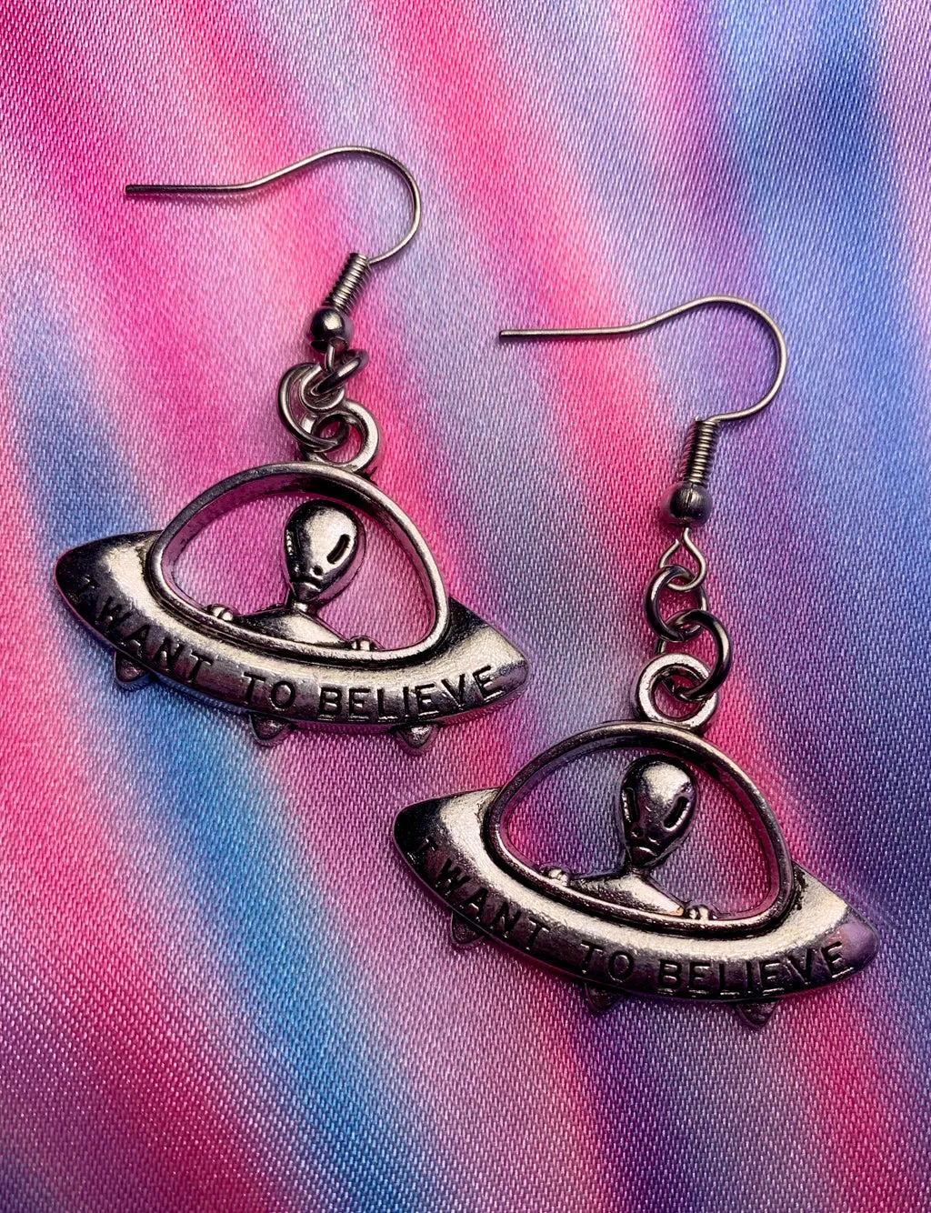 I WANT TO BELIEVE EARRINGS