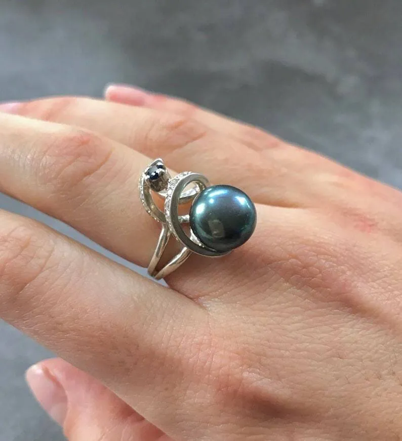 Natural Black Pearl Ring - Unique Vintage Ring - June Birthstone Ring