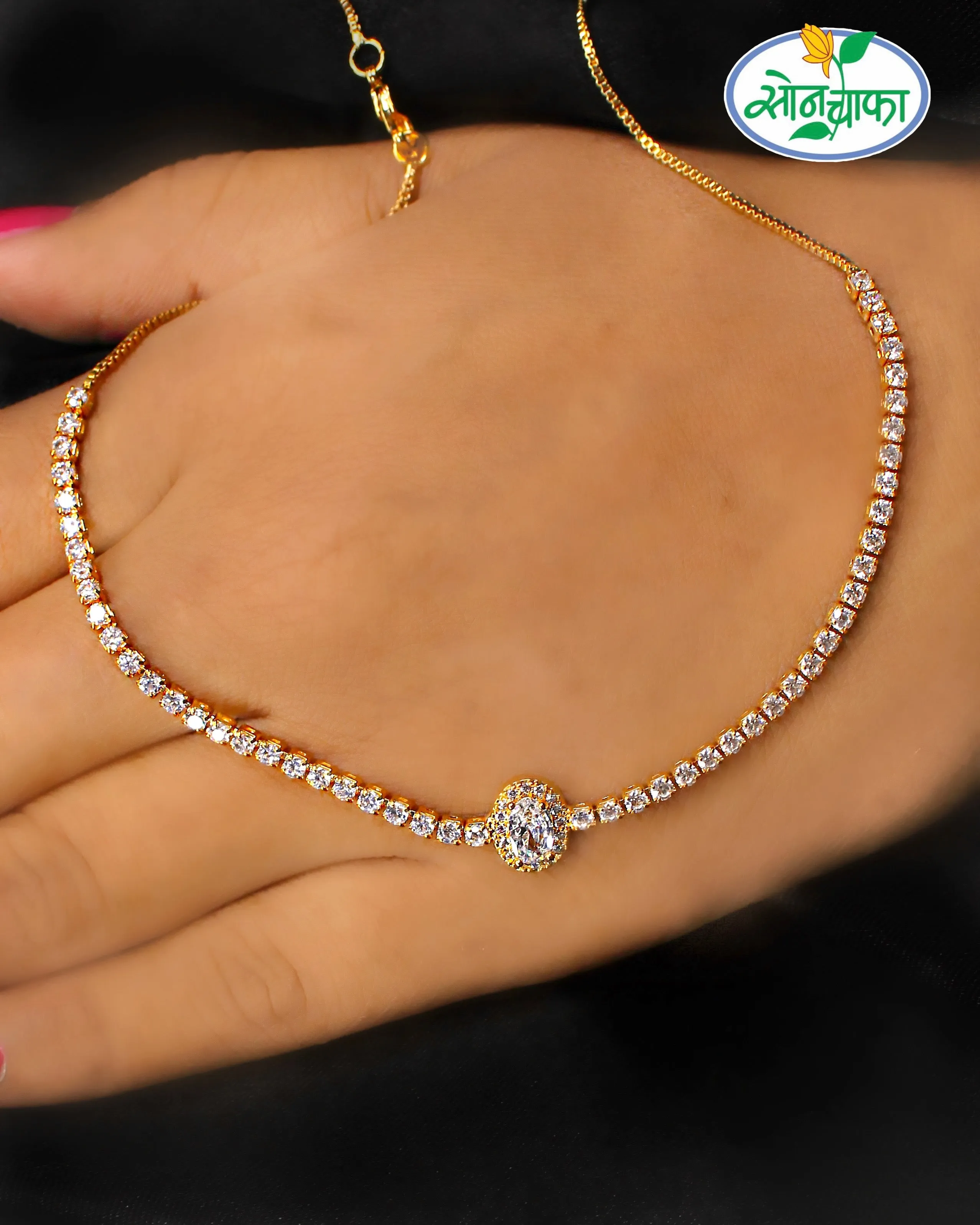 STYLISH DIAMOND NECKLACE