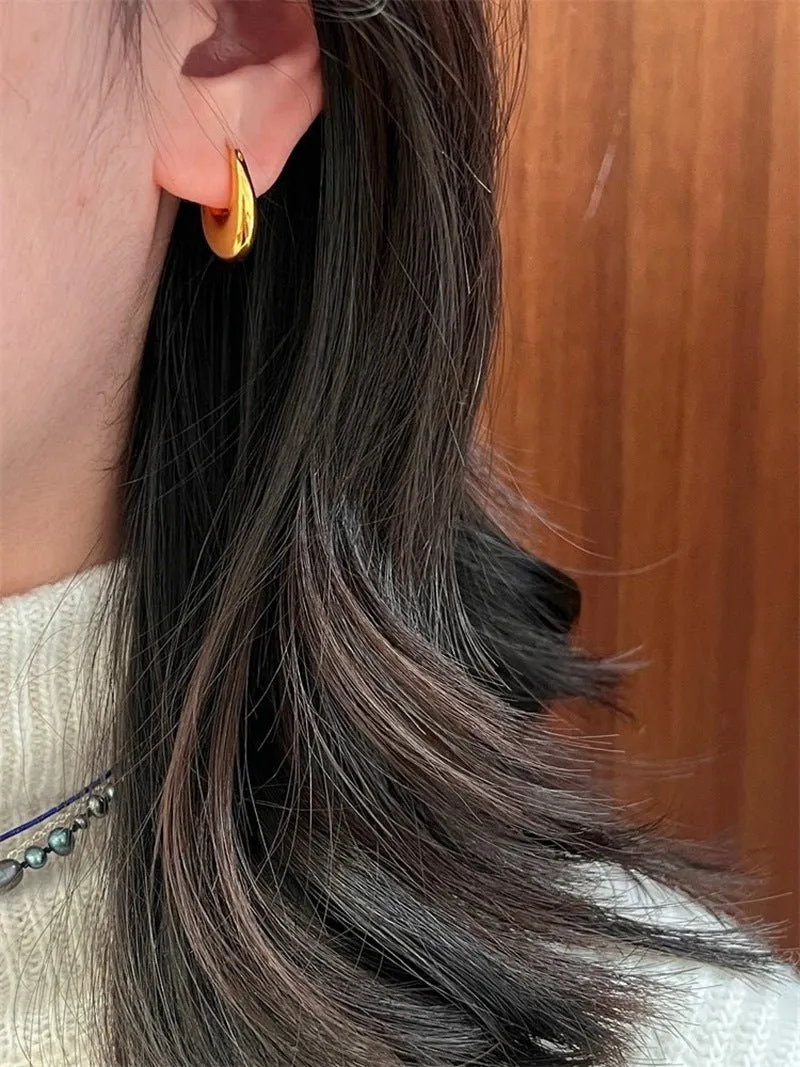 U-Shaped Minimalist Hoops Earrings