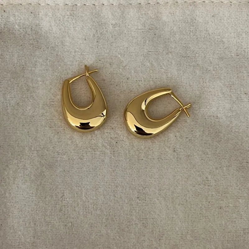 U-Shaped Minimalist Hoops Earrings