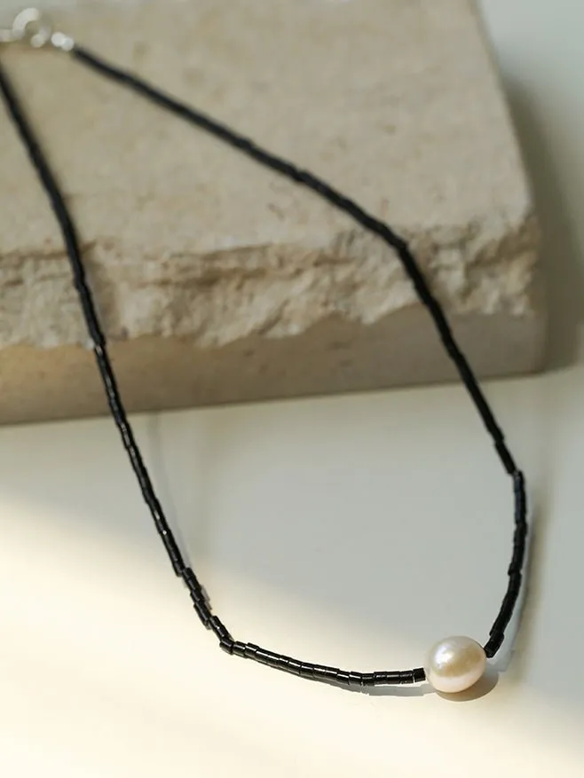 Vintage Black Agate Pearl Collarbone Necklace