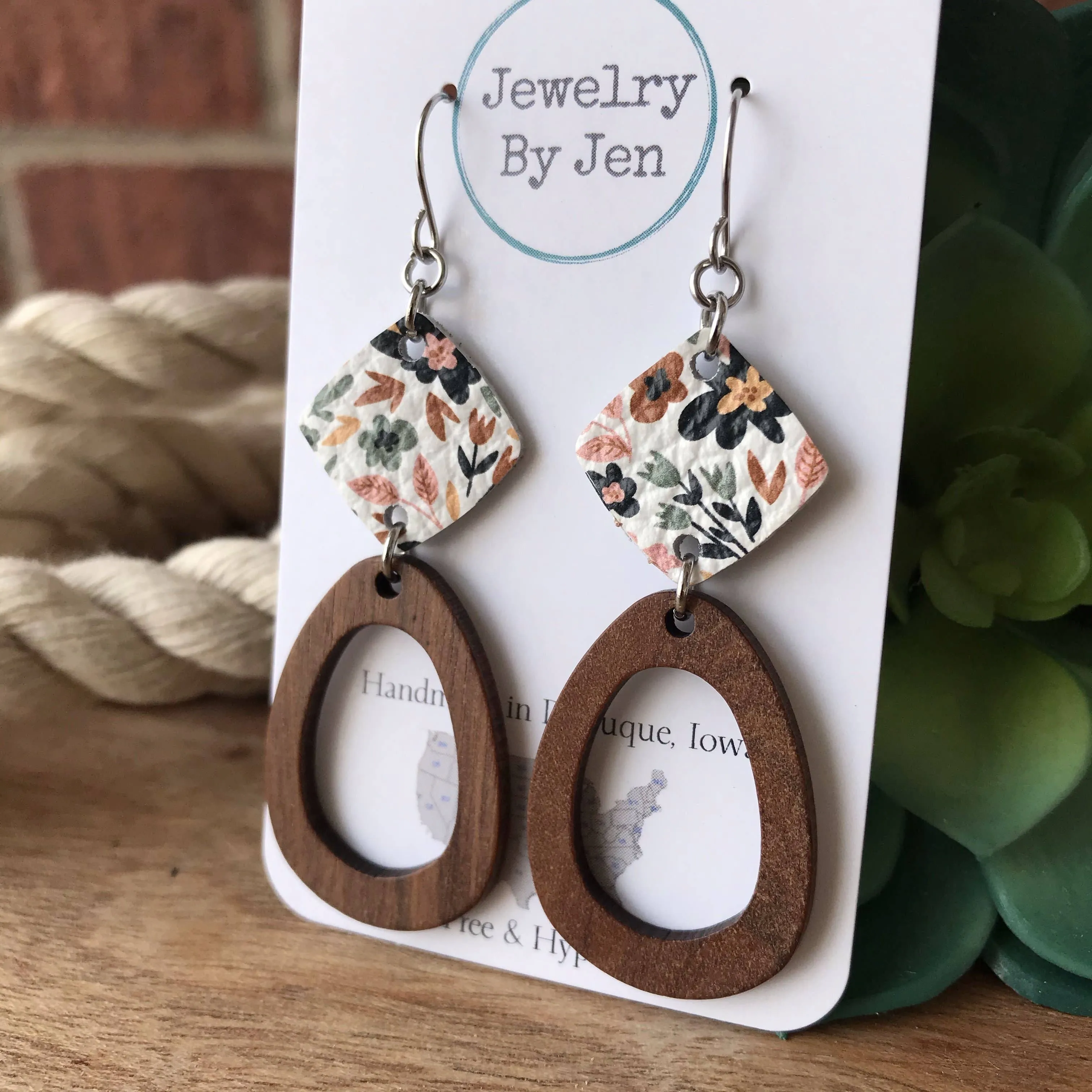 Wood Oblong & Gentle Summer Earrings